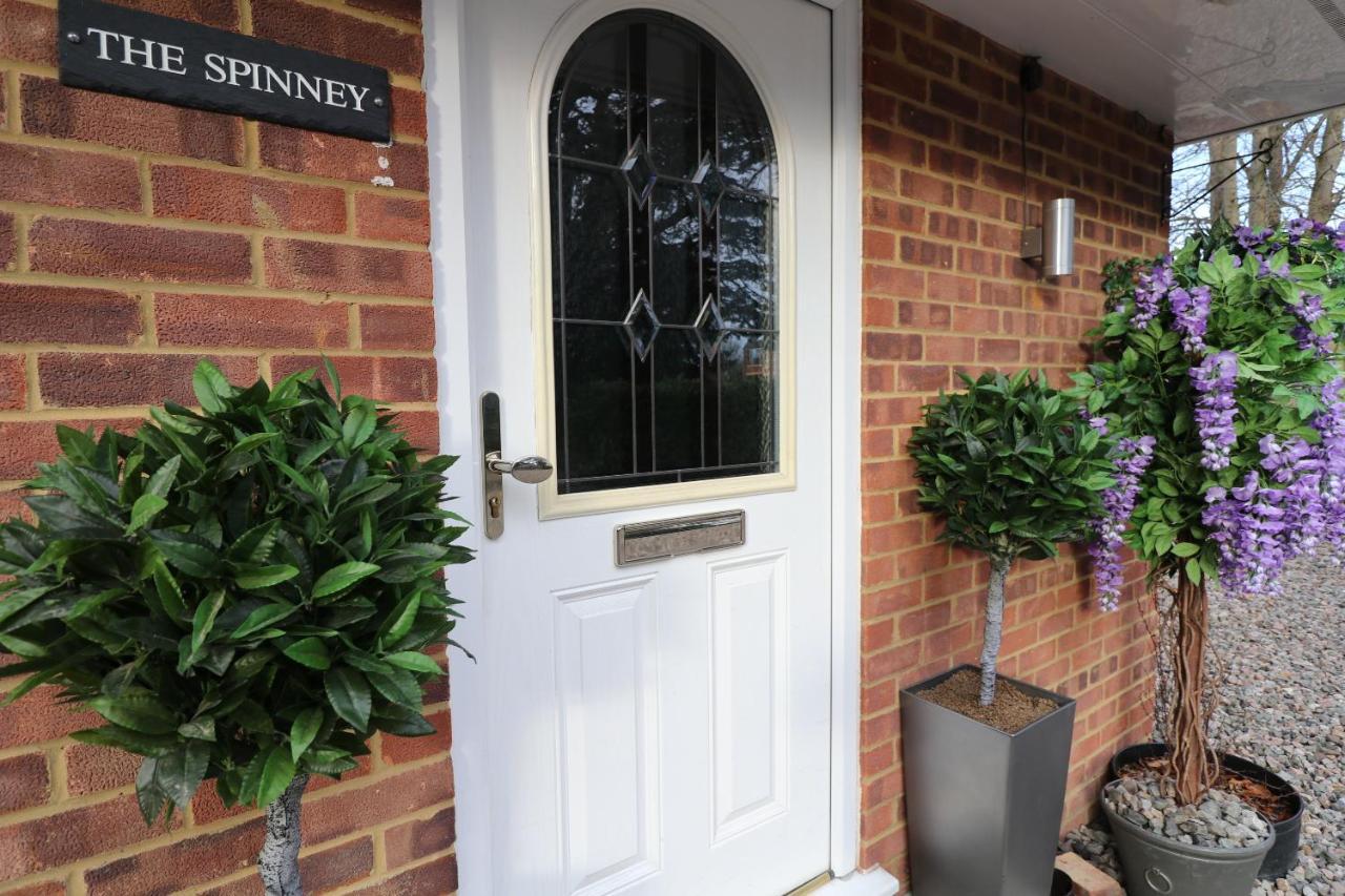 The Spinney Bracknell Dış mekan fotoğraf